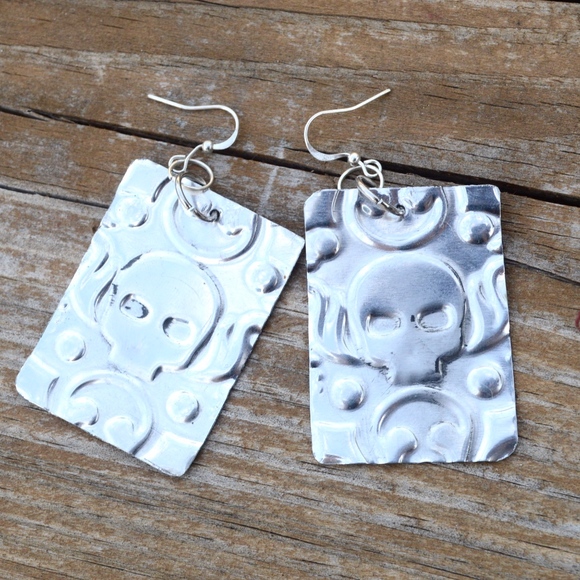 Skull Hippie Embossed Silver Earrings Square OOAK - Picture 3 of 6